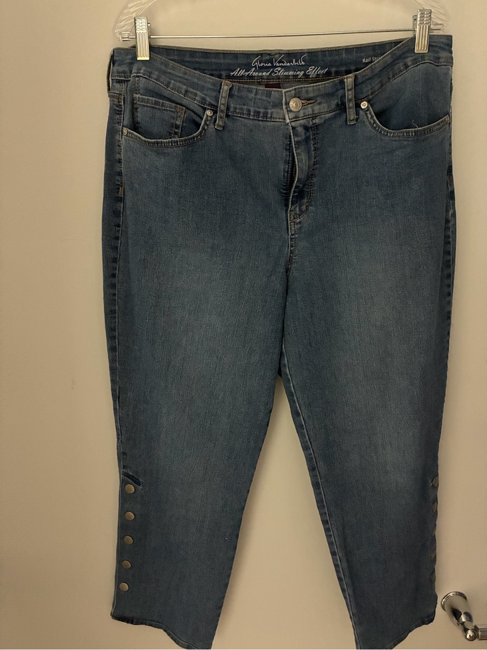 Gloria Vanderbilt Women's Dark Blue Cropped Jeans with Side Snap Buttons